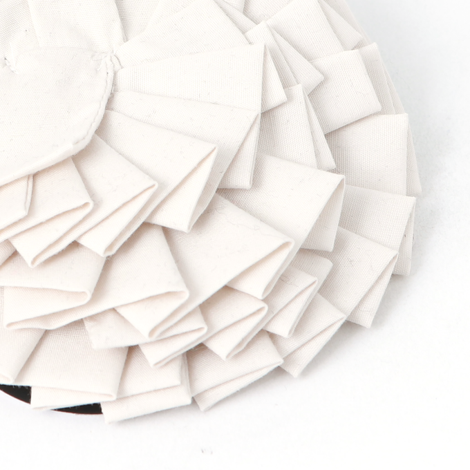 achico hiroshima<br>head dress