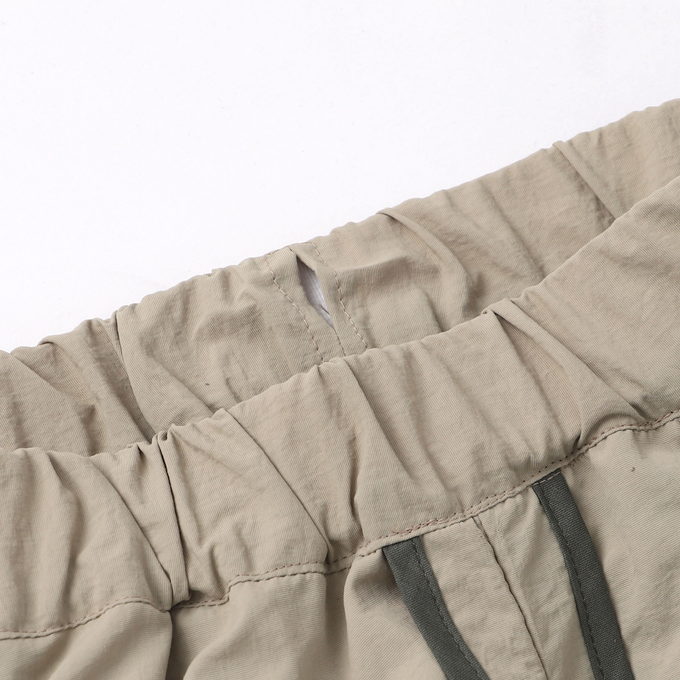 〈残り105cmのみ〉NUNUFORME ヌヌフォルム<br>49-nf19-667-182<br>サイドパイピングストレートパンツ