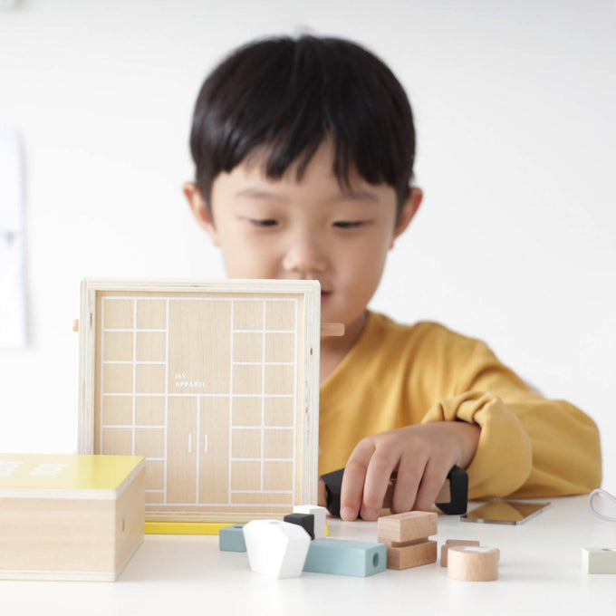 dou? ドオ<br> dou book (my apparel)<br> dou-toy