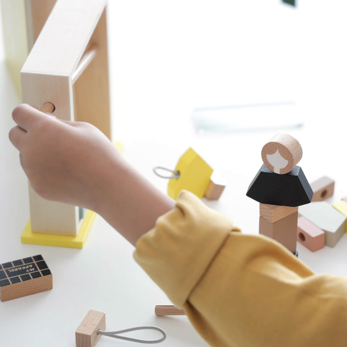 dou? ドオ<br> dou book (my apparel)<br> dou-toy