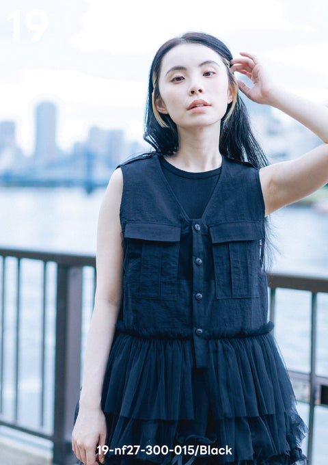 NUNUFORME<br> ヌヌフォルム<br>【27ssご予約 2月入荷予定】<br>アーミーフリルベスト<br>19-nf27-300-015