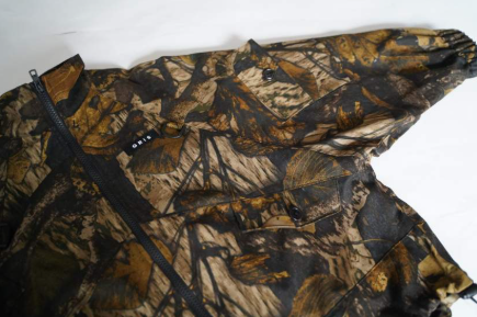GRIS<br>グ<br>Zip-up Blouzon<br>GR26AW-JK003