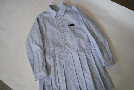 GRIS<br>グリ<br>Hem Pleated Long shirt<br>GR26AW-SH005