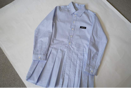 GRIS<br>グリ<br>Hem Pleated Long shirt<br>GR26AW-SH005