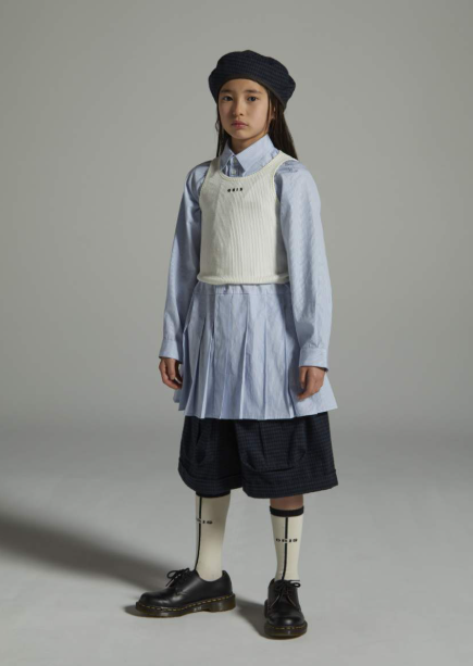 GRIS<br>グリ<br>Hem Pleated Long shirt<br>GR26AW-SH005