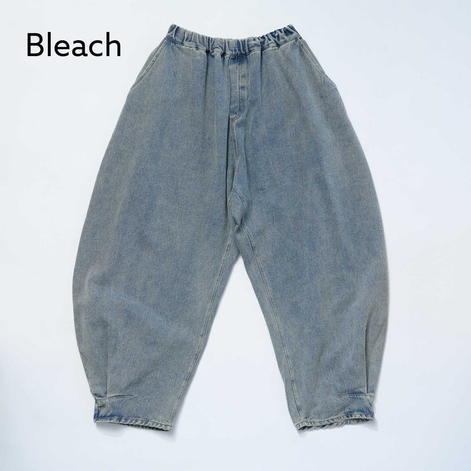 NUNUFORME<br> ヌヌフォルム<br>【27ssご予約 2月入荷予定】<br>デニムヘムタックカーブパンツ<br>32-nc27-660-303