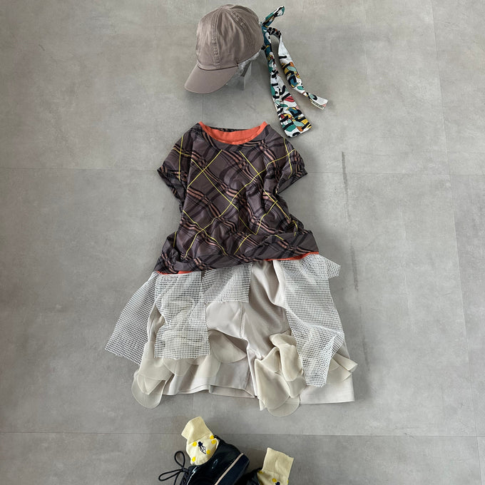 TOBOGGAN<br> トボガン<br>sheer half vest