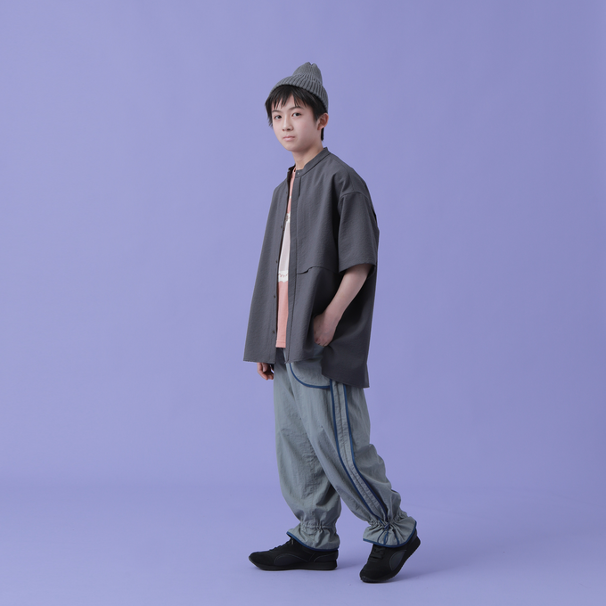 〈残り105cmのみ〉NUNUFORME ヌヌフォルム<br>49-nf19-667-182<br>サイドパイピングストレートパンツ