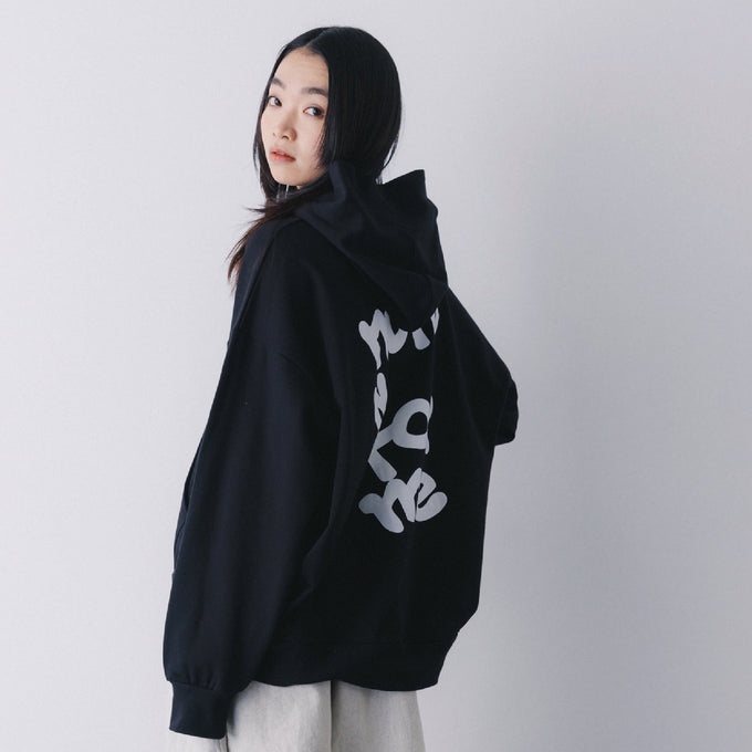 NUNUFORME<br> ヌヌフォルム<br>【26awご予約 8月入荷予定】<br>Graffiti hoodie<br>nt26-006-16