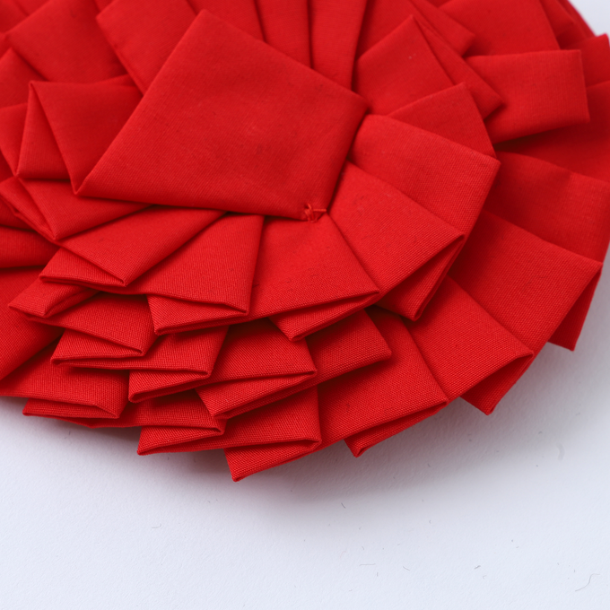 achico hiroshima<br>head dress