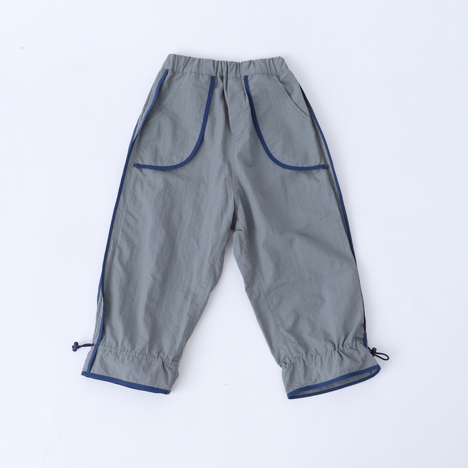 〈残り105cmのみ〉NUNUFORME ヌヌフォルム<br>49-nf19-667-182<br>サイドパイピングストレートパンツ