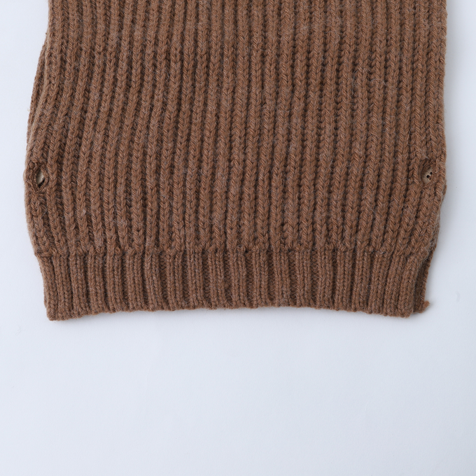 1 + in the family<br>ワンモア イン ザ ファミリー<br>Highneck vest ハイネックベスト