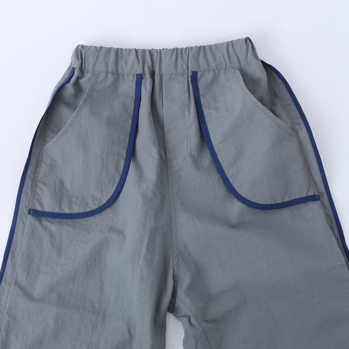 〈残り105cmのみ〉NUNUFORME ヌヌフォルム<br>49-nf19-667-182<br>サイドパイピングストレートパンツ