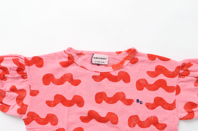 BOBOCHOSES ボボショーズ<br>Waves all over puffed sleeve T-shirt
