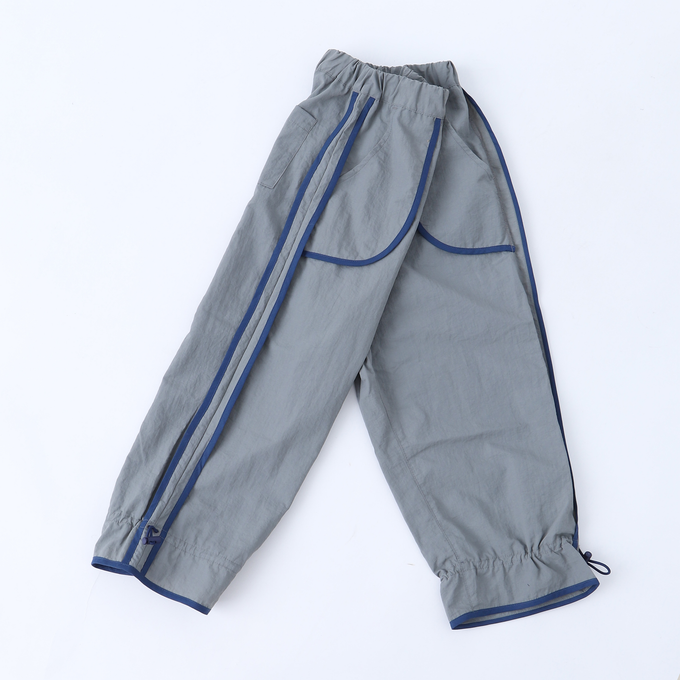 〈残り105cmのみ〉NUNUFORME ヌヌフォルム<br>49-nf19-667-182<br>サイドパイピングストレートパンツ