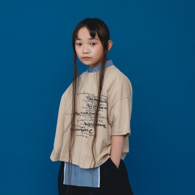 〈残り95cmのみ〉NUNUFORME ヌヌフォルム<br>55-nf19-923-505<br>手書きロゴT