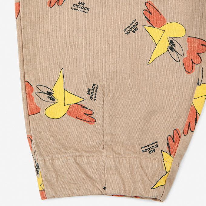 BOBOCHOSES ボボショーズ<br>22AB065<br>Mr o'clock all over baggy pants<br>BABYニワトリ総柄パンツ