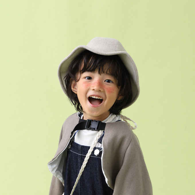 emma de choeur. エマ デ クゥ<br>×PARK別注 バックルポンチョ