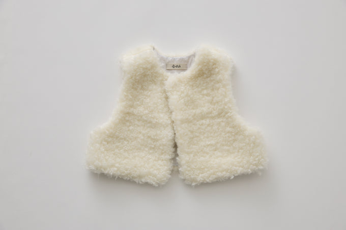 eLfinFolk <br>エルフィンフォルク<br>Curly Boa Vest<br>elf-252F20
