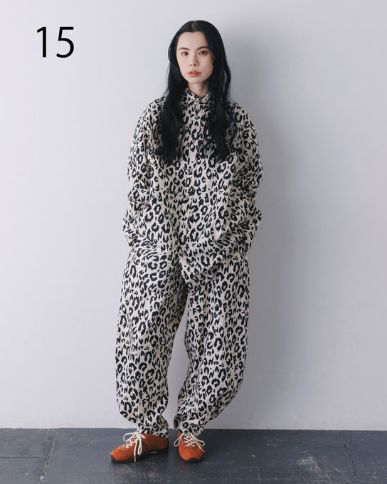 NUNUFORME<br> ヌヌフォルム<br>【26awご予約 7月入荷予定】<br>ヘムタックカーブパンツ<br>15-nf26-618-266