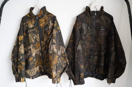 GRIS<br>グ<br>Zip-up Blouzon<br>GR26AW-JK003