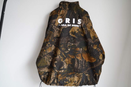 GRIS<br>グ<br>Zip-up Blouzon<br>GR26AW-JK003