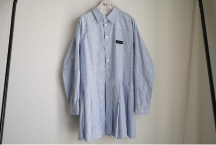 GRIS<br>グリ<br>Hem Pleated Long shirt<br>GR26AW-SH005