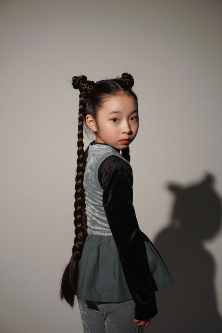 UNIONINI<br>ユニオニーニ<br>【26awご予約8-9月入荷予定】<br>velours tank top dress<br>OP-101