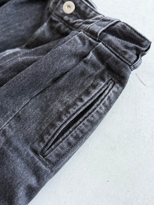 UNIONINI<br>ユニオニーニ<br>【26awご予約8-9月入荷予定】<br>tuck big jeans<br>PT-130
