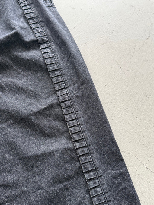 UNIONINI<br>ユニオニーニ<br>【27ssご予約】<br>tuck & frill big jeans<br>PT-138