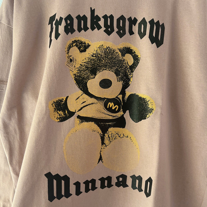 MIN-NANO×frankygrow<br>ミンナノ×フランキーグロウ<br>GRAPHIC L/S TEE – BEAR<br>MF25FWCS-002