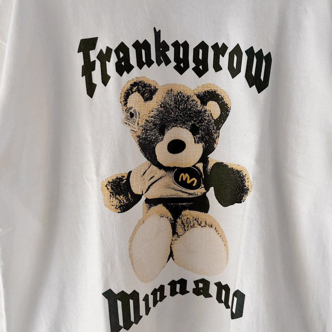 MIN-NANO×frankygrow<br>ミンナノ×フランキーグロウ<br>GRAPHIC L/S TEE – BEAR<br>MF25FWCS-002
